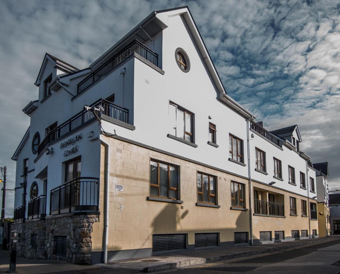 Donegan Court Aparthotel Голуей Екстериор снимка